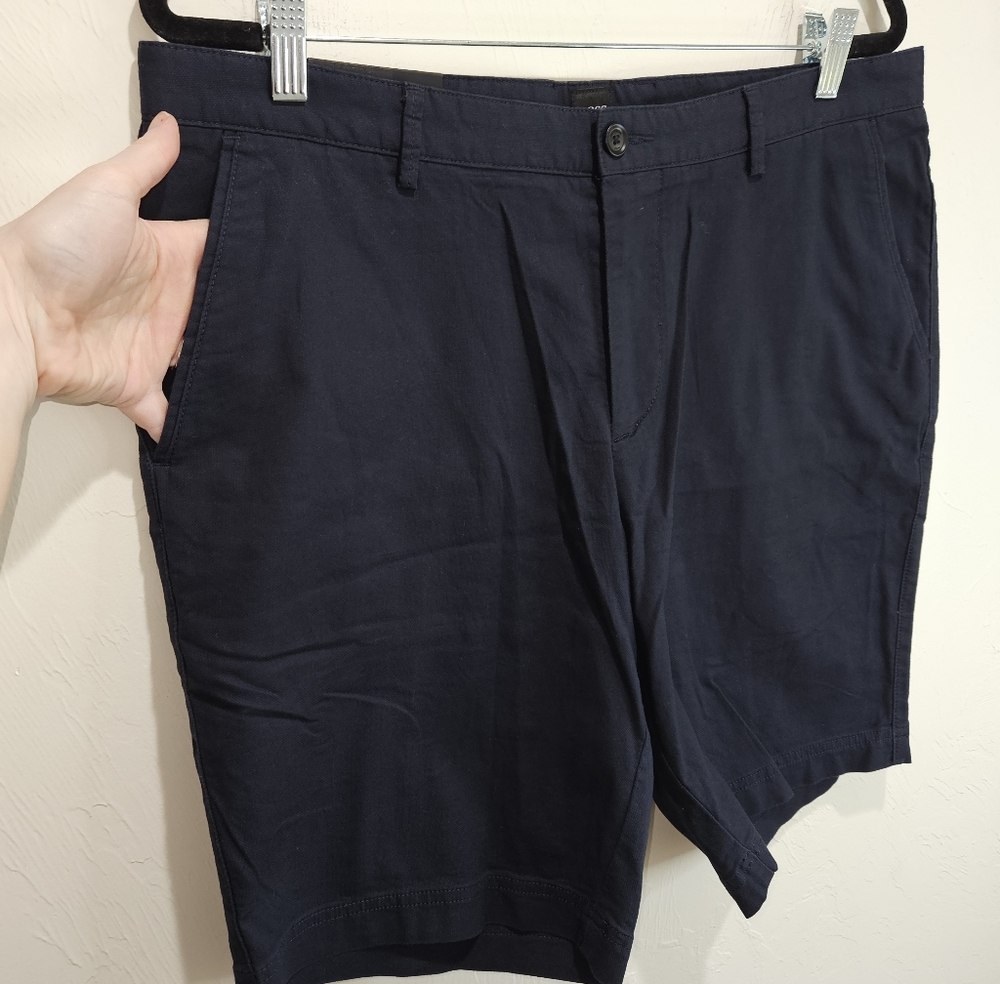NWT! Hugo Boss Dark Blue Shorts Men's Size 36 R NEW $98 MSRP - Picture 3 of 16